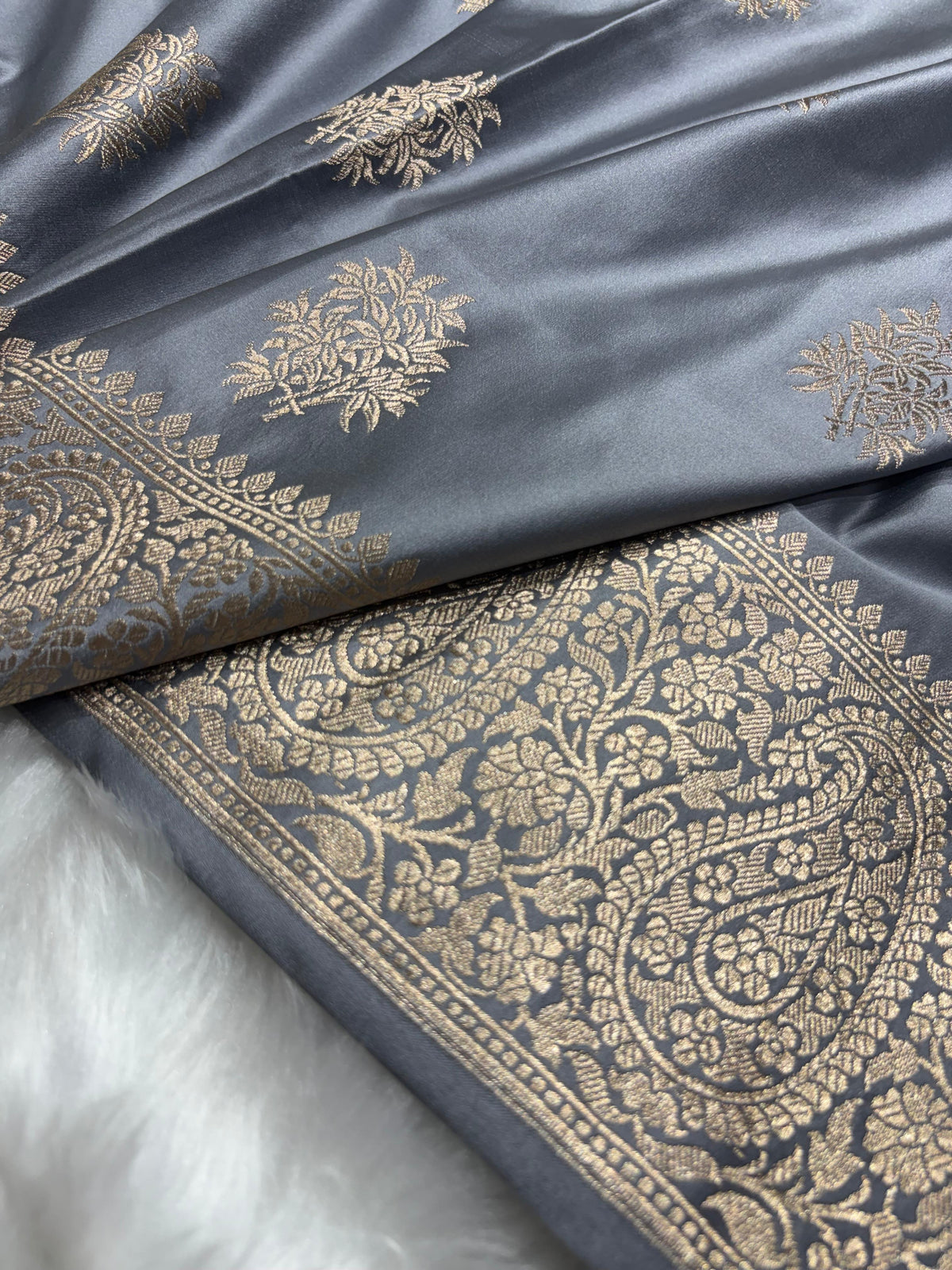 Banarasi Smoke Grey Premium Motifs Floral Mashru Silk Saree