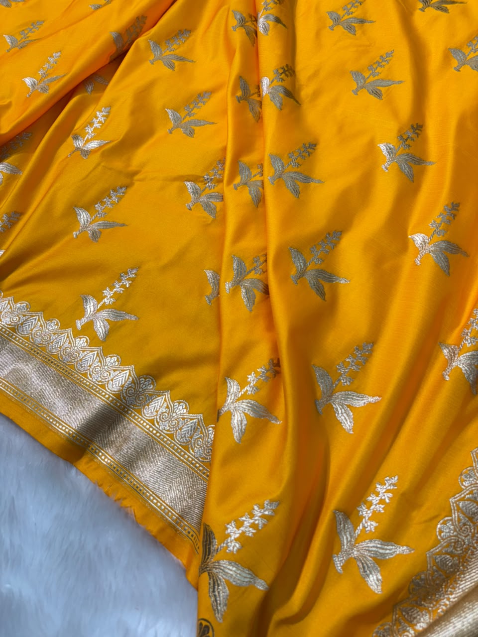 Yellow Shade Floral Motifs Mashru Silk Saree