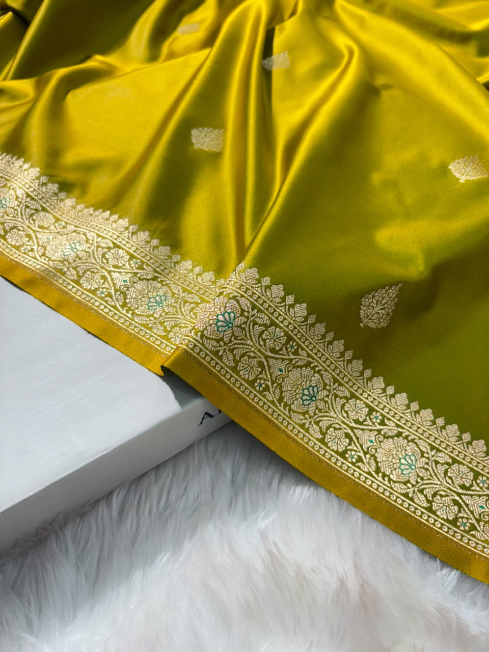 Liril Green Shades Floral Booti Mashru Silk Saree