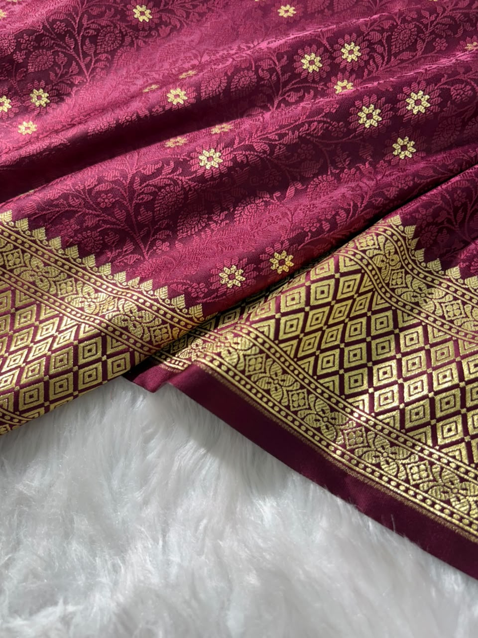 Banarasi Floral Motifs with Tanchoi Pattern Mashru Silk Saree in Dark Maroon Shades