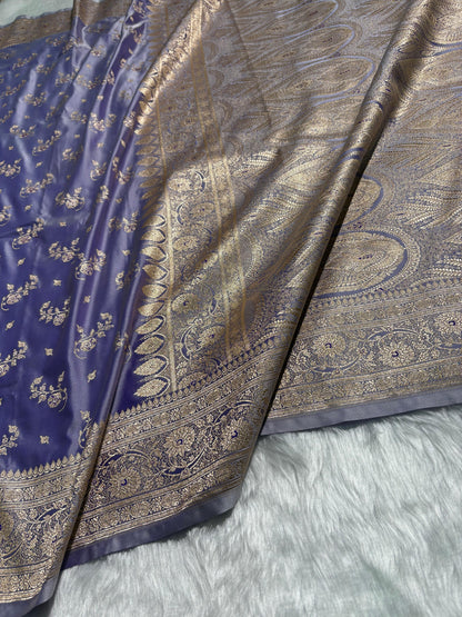 Dusty Lavender Unique Floral Pattern Mashru Silk Saree