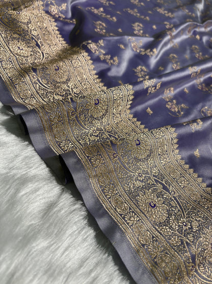 Dusty Lavender Unique Floral Pattern Mashru Silk Saree