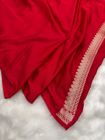 Red Shades Banarasi Floral Boota Pattern Mashru Silk Saree