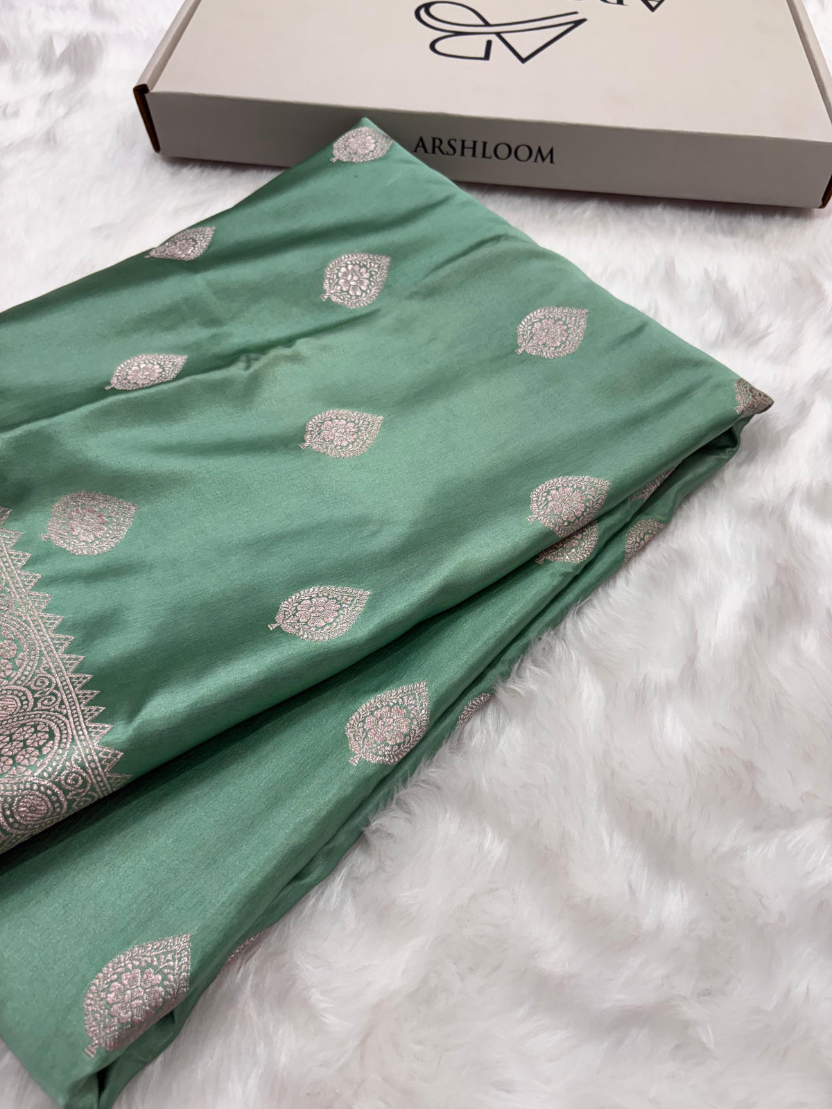 Banarasi Sea-green Mashru Boota Silk Saree