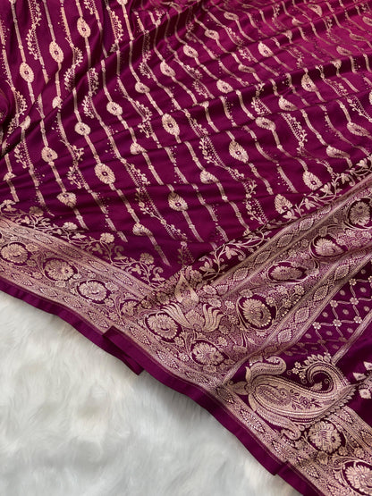 Magenta Shades Floral Jaal with Vertical Stripe Motifs Pattern Mashru Silk Saree