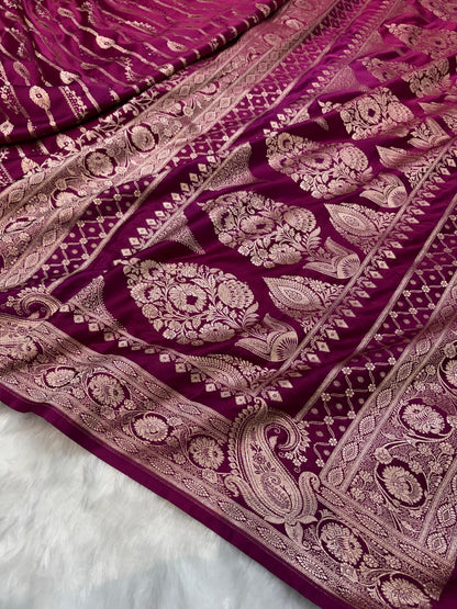 Magenta Shades Floral Jaal with Vertical Stripe Motifs Pattern Mashru Silk Saree