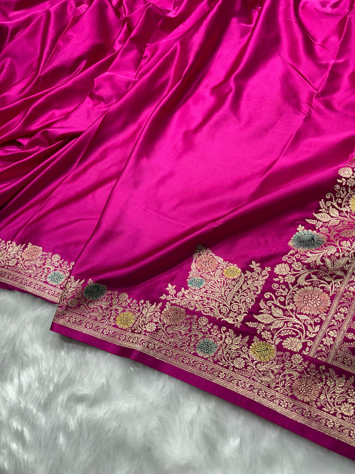 Rani Minakari Shades Plain Mashru Silk Saree