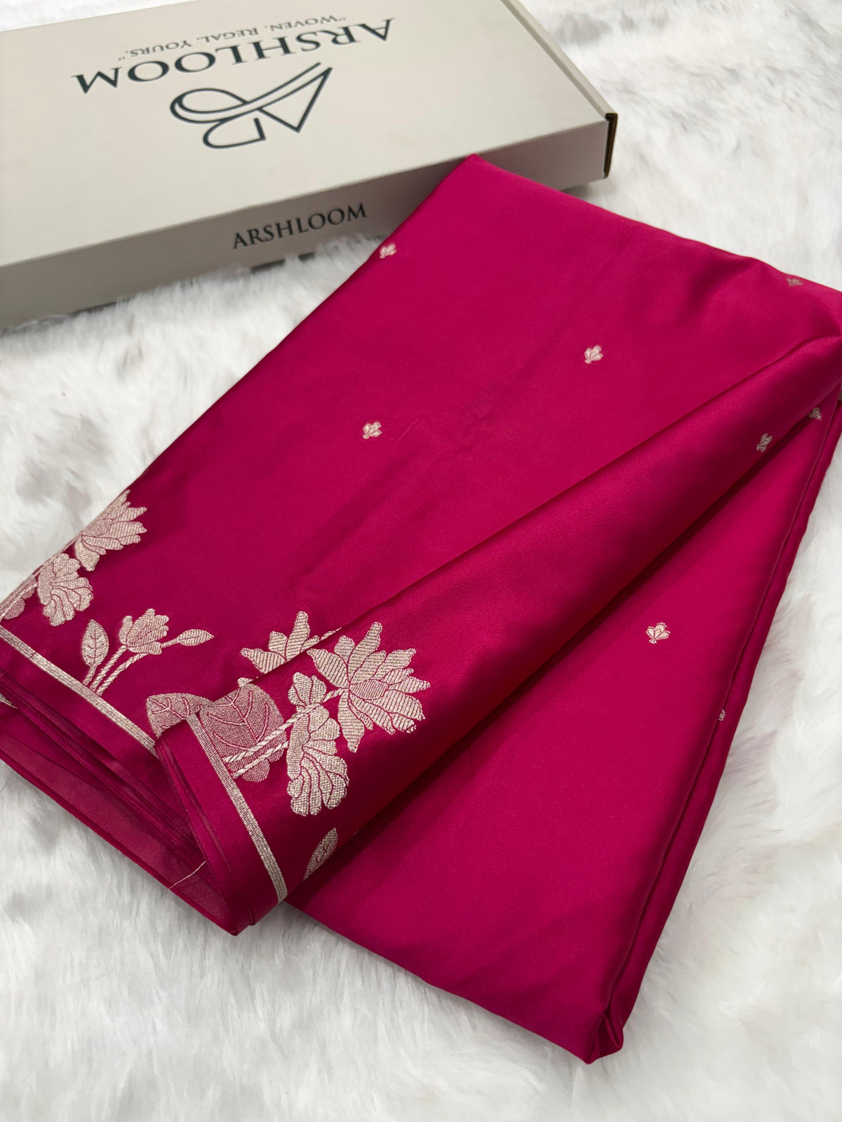 Rani Shades Booti Floral Border Mashru Silk Saree