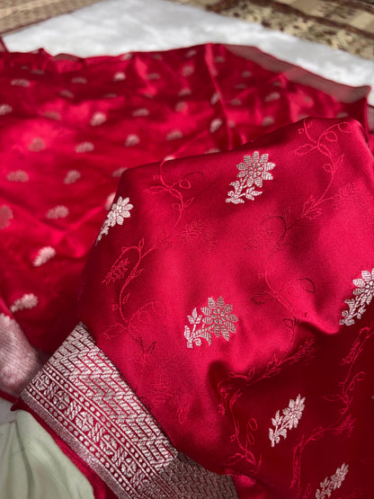 Banarasi Red Shades Tanchoi With Booti Mashru Silk Saree