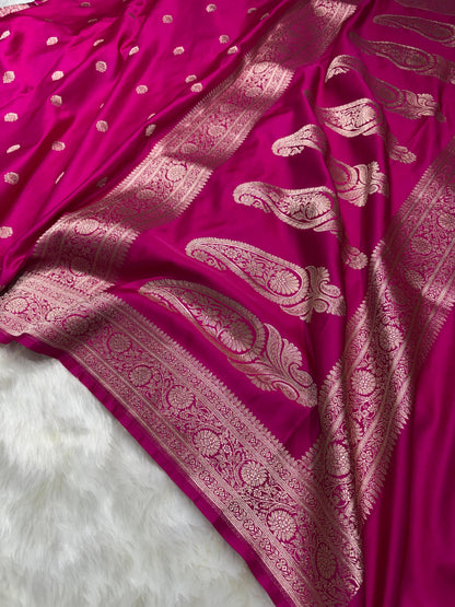 Rani Banarasi Booti Mashru Silk Saree