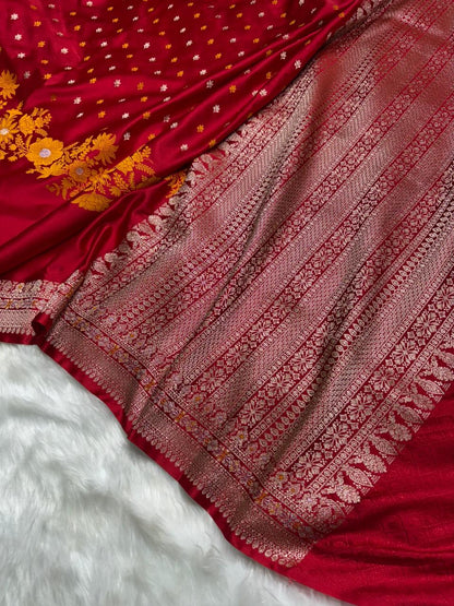 Crimson Red Shades Banarasi Minakari Boota Skirt Pattern Floral Mashru Silk Saree