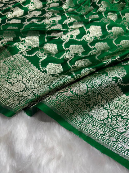 Banarasi Jaal Boota Pattern Mashru Silk Saree in Bottle Green Shades