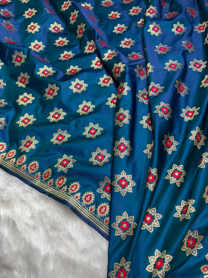 Banarasi Star Pattern with Unique Floral border Mashru Silk Saree in Peacock Blue Shades