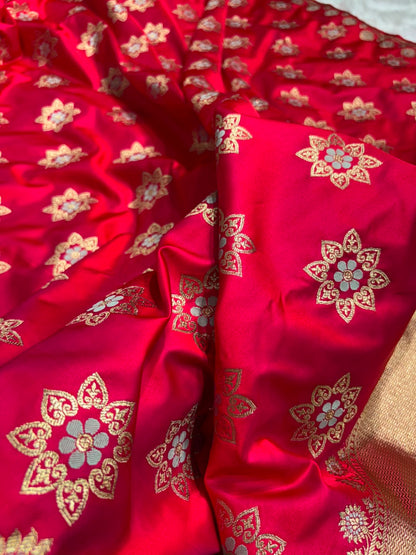 Banarasi Star Pattern with Unique Floral border Mashru Silk Saree in Purplish Red Shades