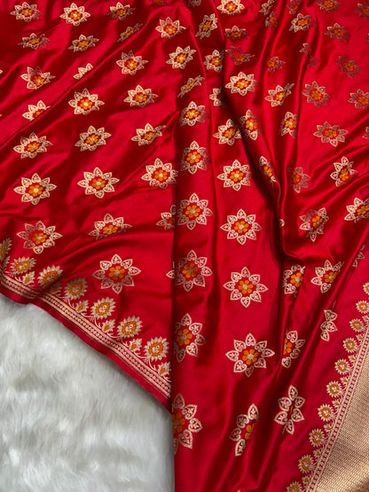 Banarasi Star Pattern with Unique Floral border Mashru Silk Saree in Red Shades