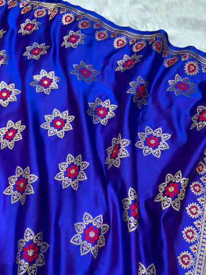 Banarasi Star Pattern with Unique Floral border Mashru Silk Saree in Royal Blue Shades