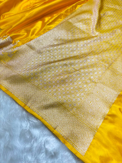 Banarasi Ghat Pattern Mashru Silk Saree In Yellow Shades arsl
