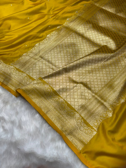 Mustard Shades Dot Booti Banarasi Mashru Silk Saree