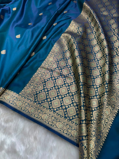 Peacock Shades Floral Booti Mashru Silk Saree