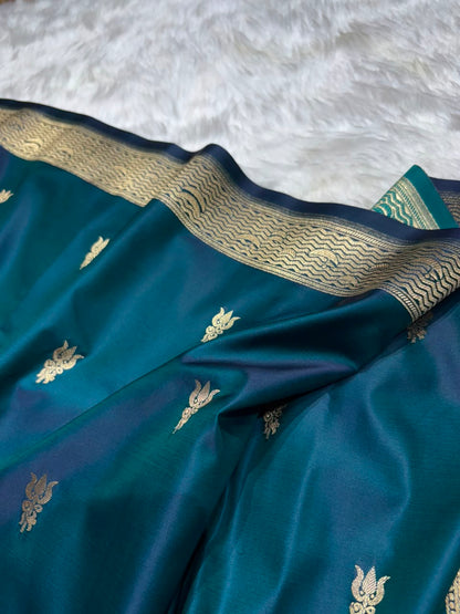 Peacock Shades Banarasi Unique Ghat Pattern Mashru Silk Saree