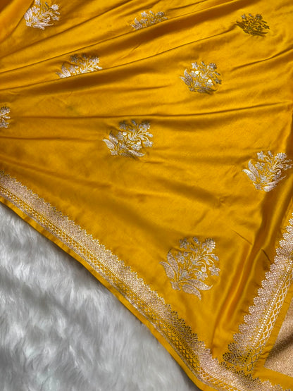 Mustard Yellow Shades Banarasi Floral Boota Pattern Mashru Silk Saree