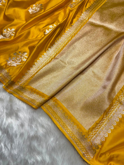 Mustard Yellow Shades Banarasi Floral Boota Pattern Mashru Silk Saree