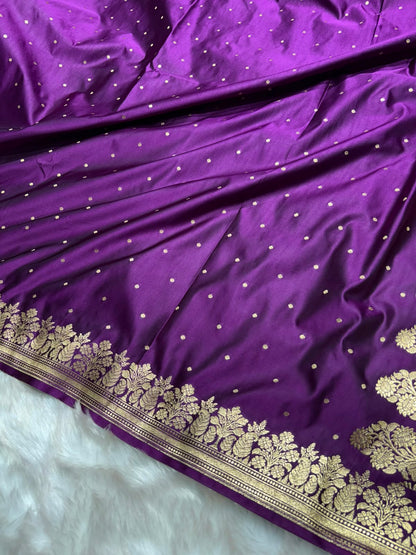 Wine Purple Shades Banarasi Booti with Floral Border Mashru Silk Saree