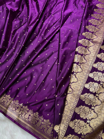 Wine Purple Shades Banarasi Booti with Floral Border Mashru Silk Saree