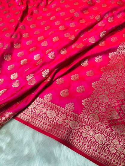 Rani Pink Shades Floral Booti with Tanchoi Pattern Mashru Silk Saree