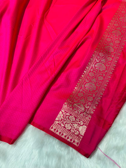 Rani Pink Shades Floral Booti with Tanchoi Pattern Mashru Silk Saree