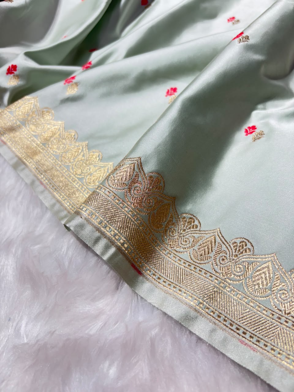 Ice Green Shades Booti Pattern Mashru Silk Saree