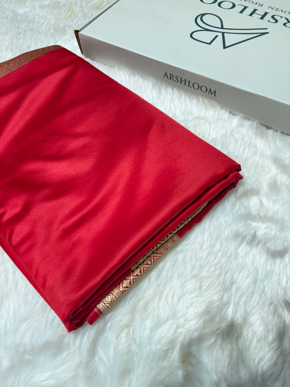 Banarasi Red Shades With Minakari Pallu Mashru Silk Saree