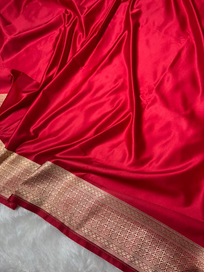 Banarasi Red Shades With Minakari Pallu Mashru Silk Saree