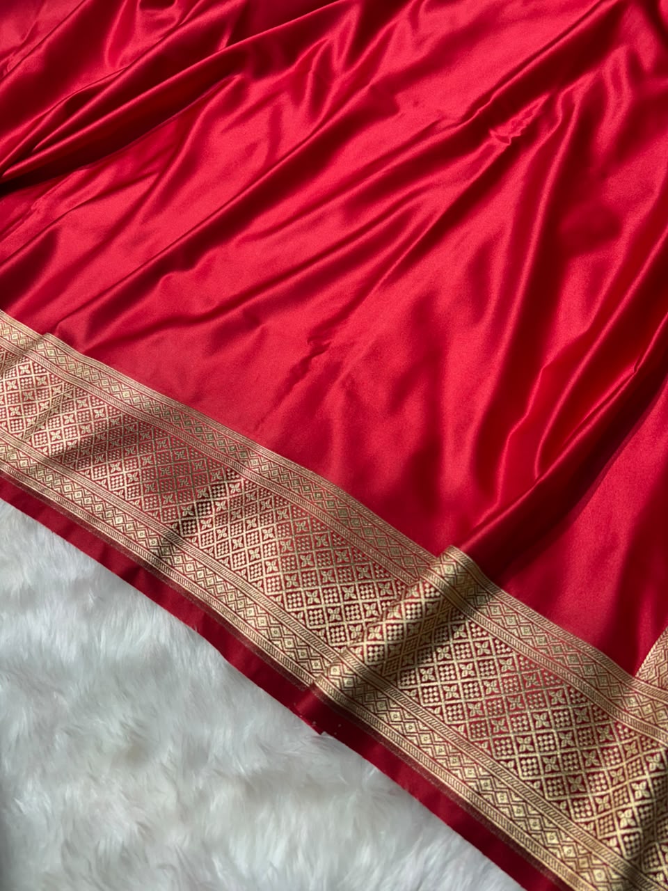 Banarasi Red Shades With Minakari Pallu Mashru Silk Saree
