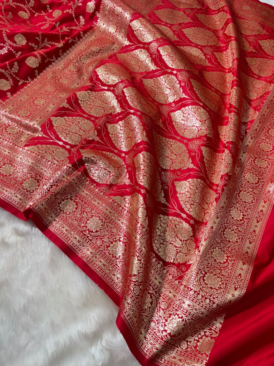 Banarasi Satin Katan Saree Floral Boota Pattern in Red Shades