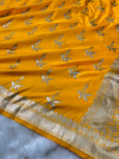 Yellow Shade Floral Motifs Mashru Silk Saree